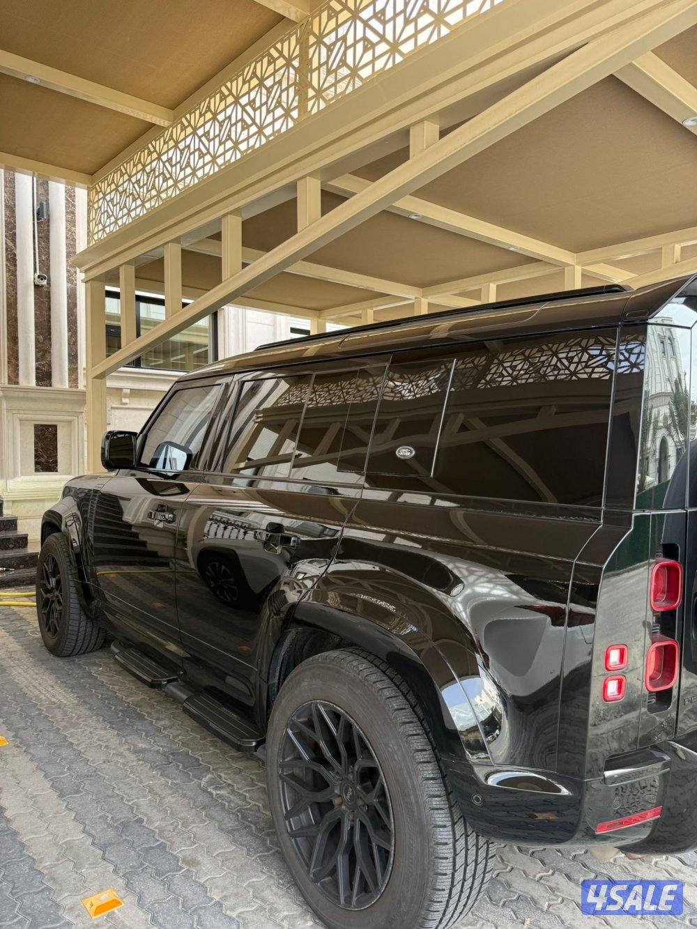 للبيع ديفندر 6 سلندر2