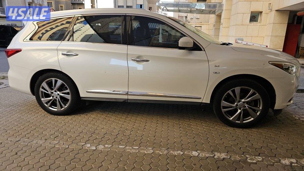 QX 60 super clean low mileage3