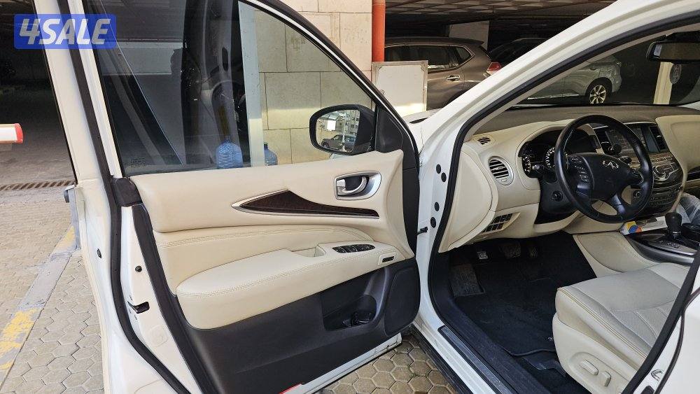 QX 60 super clean low mileage9