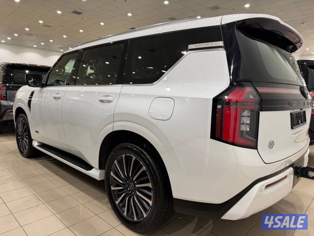 للبيع باترول ٢٠٢٥ بلاتنيوم اعلى فئه توين تيربو أصفار2