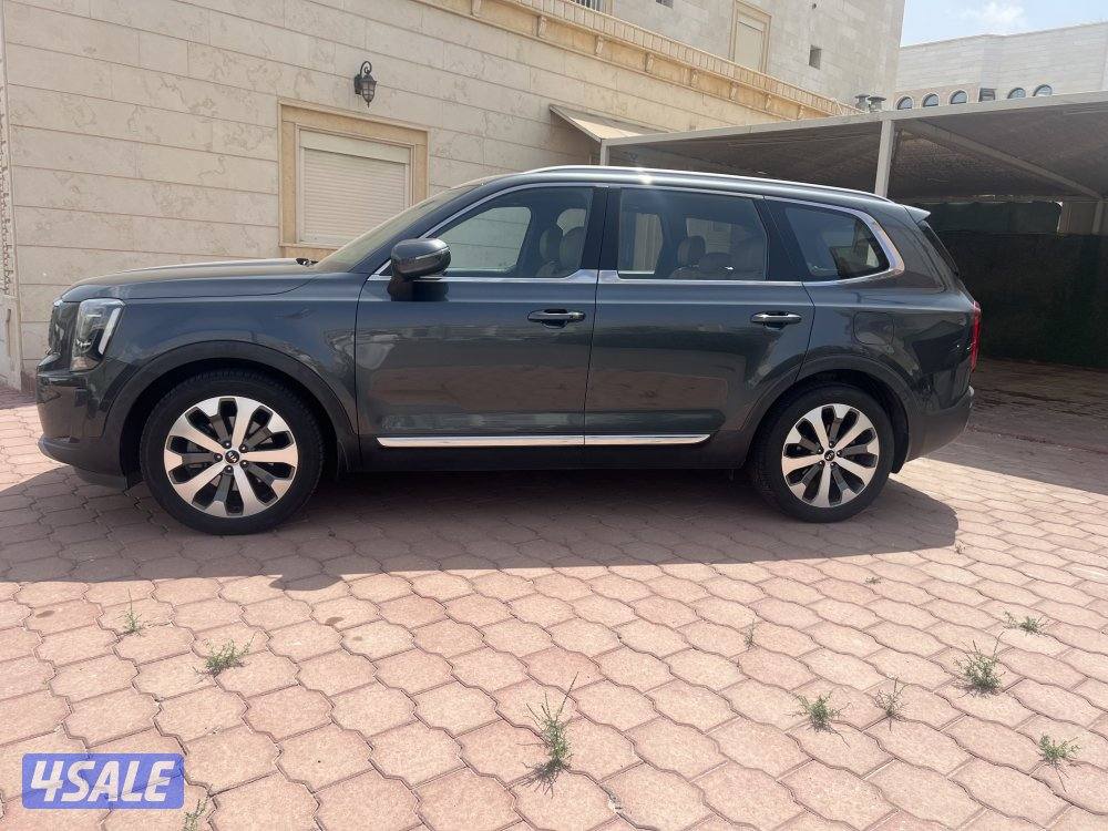 للبيع جيب كيا تيلورايد 20213