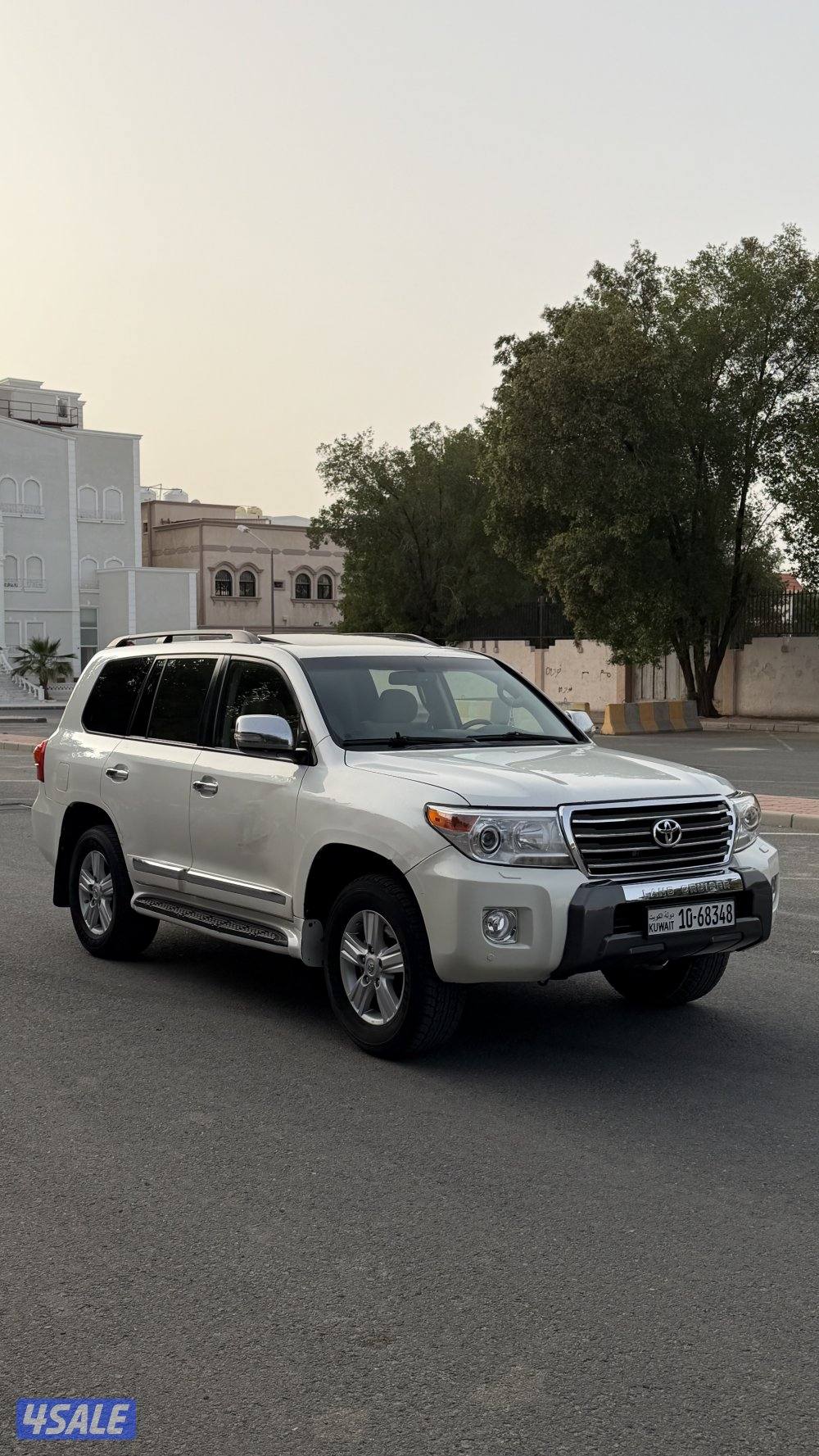 للبيع لاند كروز  2014  G.X.R 82