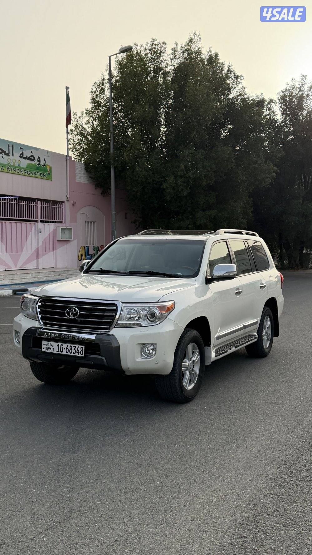 للبيع لاند كروز  2014  G.X.R 80