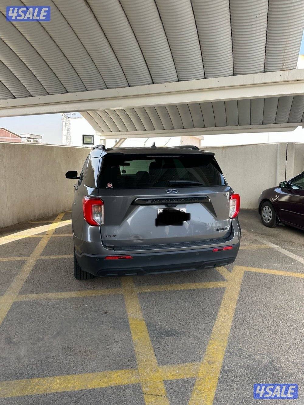 Ford - Explorer XLT1