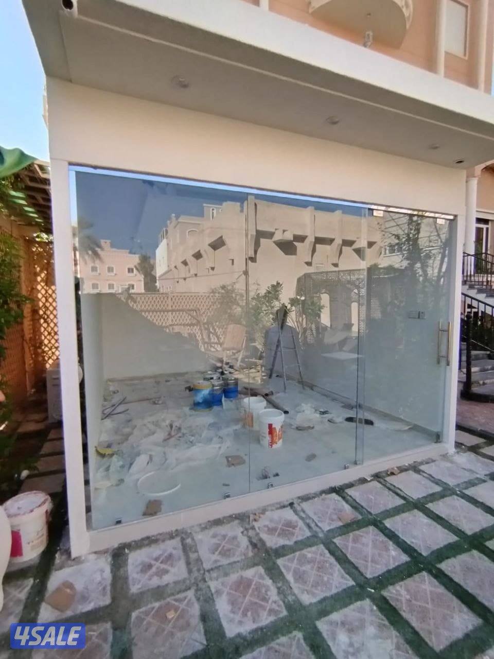 فني تركيب زجاج و مرايات. بلكونات.طاولات. شوربكس قواطع.مرايا مضيئة8