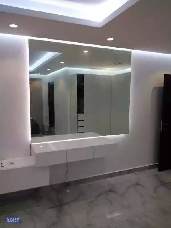 فني تركيب زجاج و مرايات. بلكونات.طاولات. شوربكس قواطع.مرايا مضيئة10