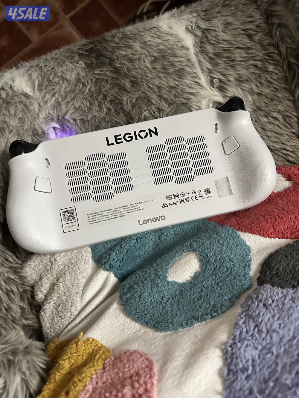 Legion go s بحال جيده  مع شحن2