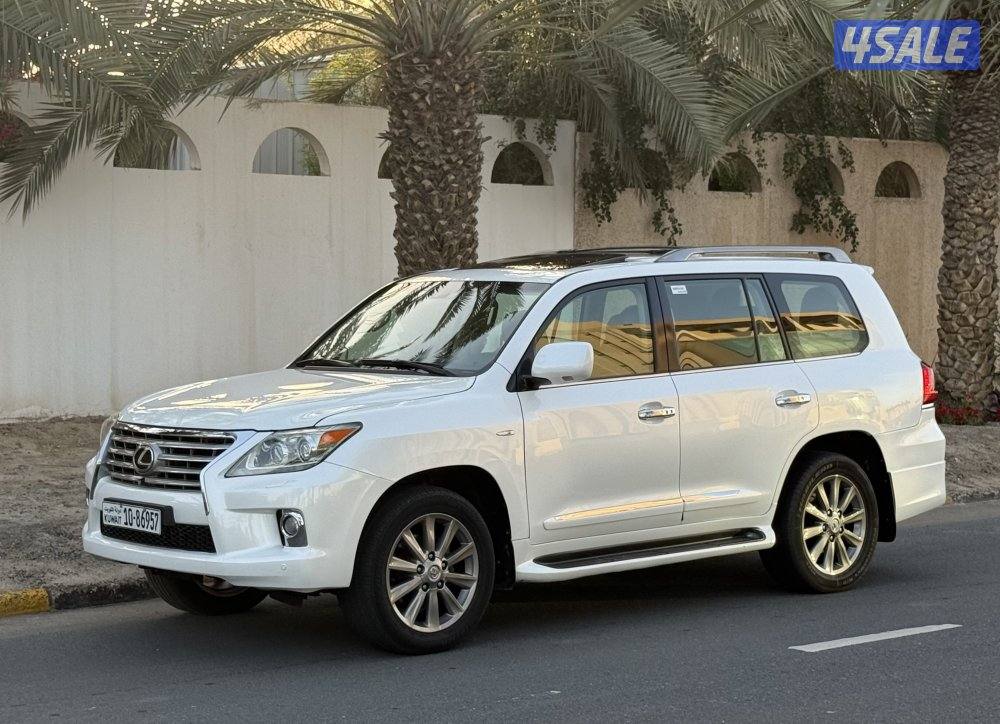 جيب لكزس 570 LX شرط الفحص بل كامل 20110