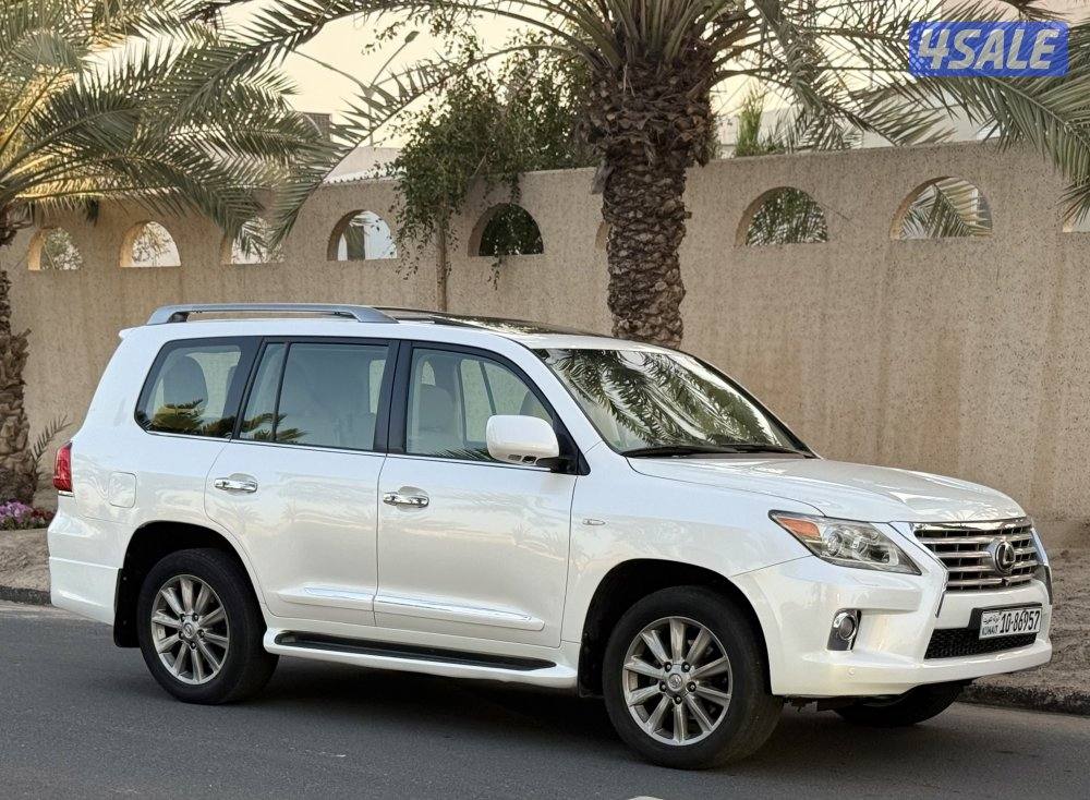 جيب لكزس 570 LX شرط الفحص بل كامل 20111