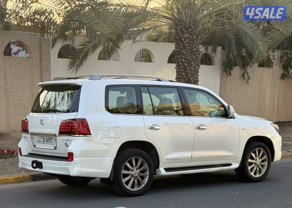 جيب لكزس 570 LX شرط الفحص بل كامل 20112