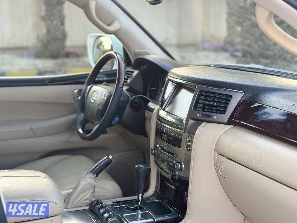 جيب لكزس 570 LX شرط الفحص بل كامل 20117