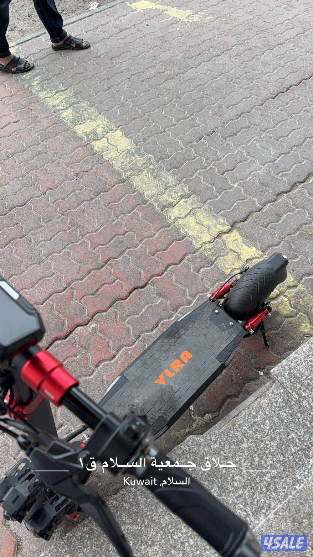 سكوتر يمشي 50 نظيف مافيه شي بس عداده مكسور يبيله تثبيت وشغال1