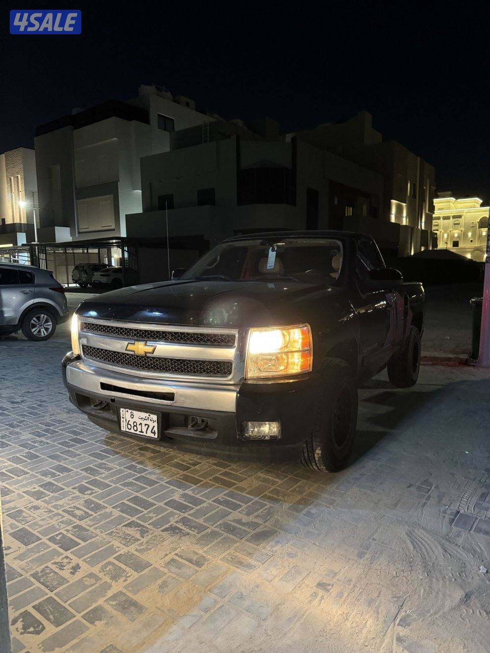 للبيع سلفرادو 20111