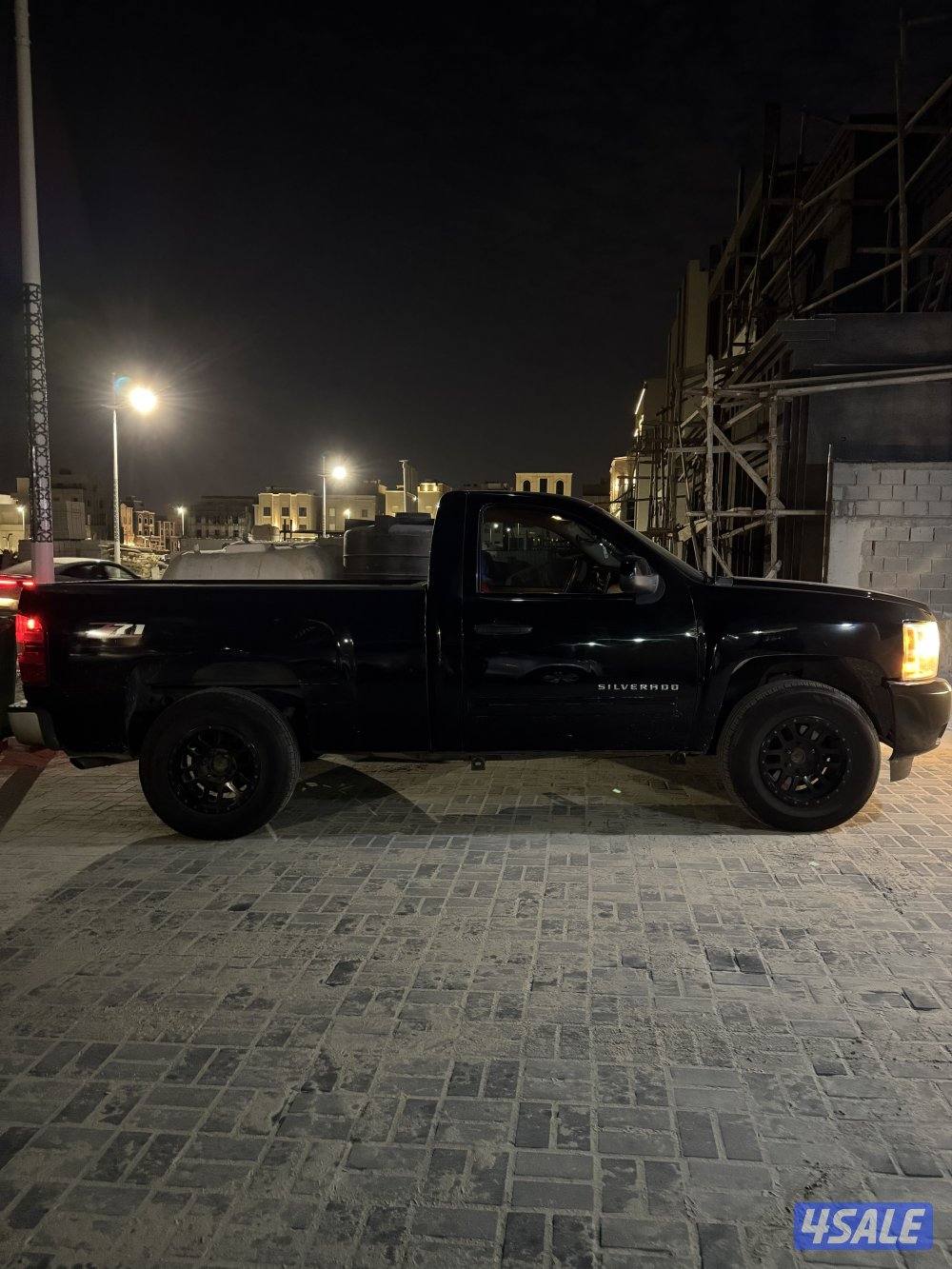 للبيع سلفرادو 20113