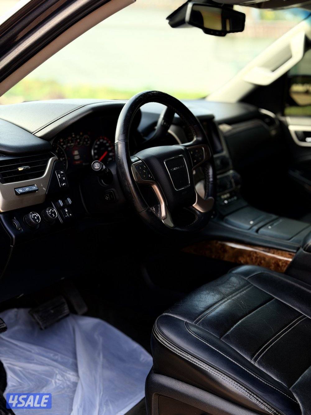 للبيع يوكن دينالي 2015 صبغ الوكالة4