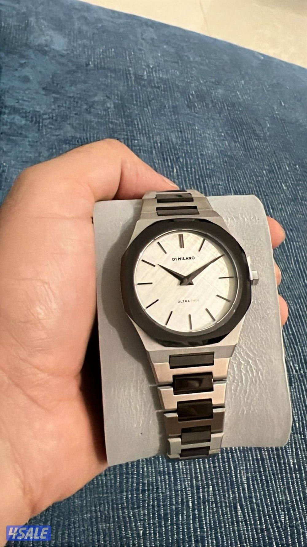 ساعة D1milano size. 38.50