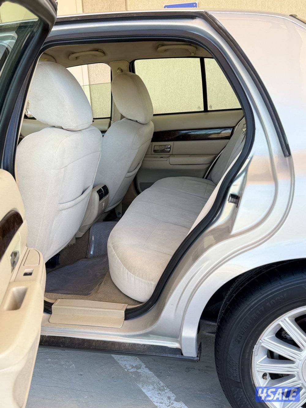 فورد ماركيز - موديل 2011 - عداد 304 - وارد الوكاله - شرط الفحص5