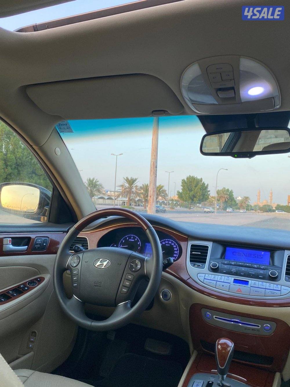 للبيع هونداي جينسيس موديل ٢٠١٤ لون اسود داخل بيخ ٦ سلندر فل ابشن6