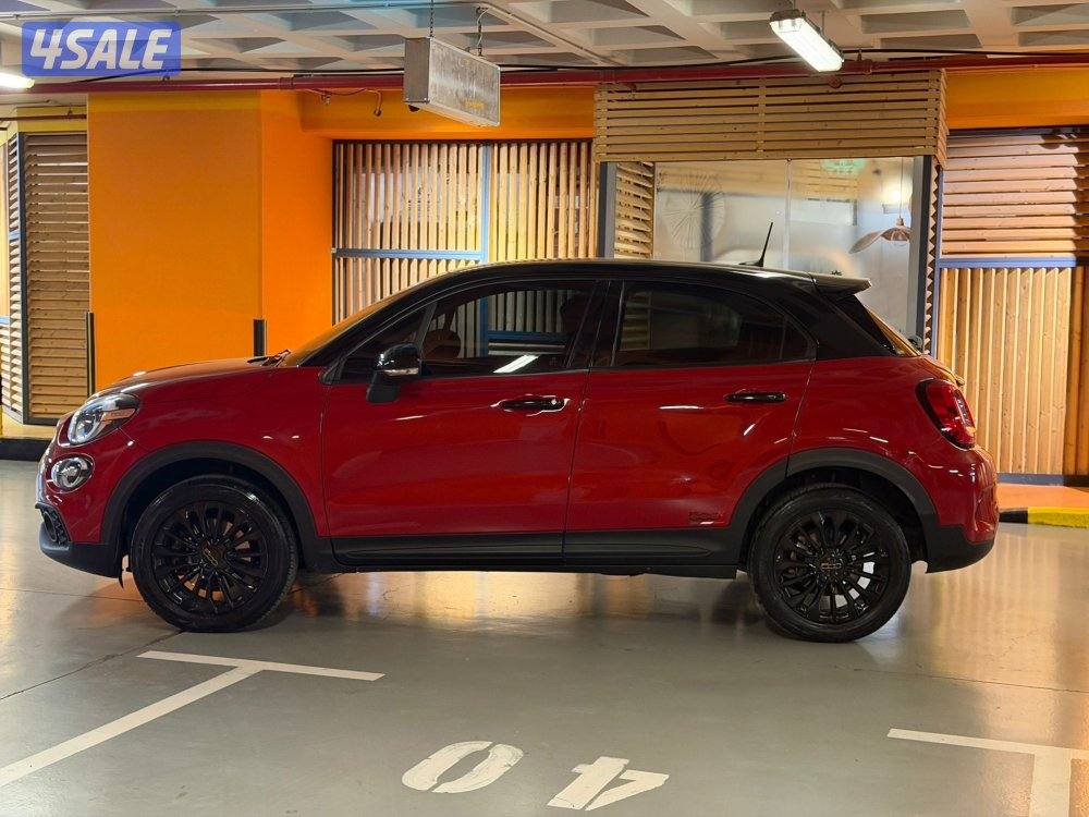 فيات 500X موديل 2023 عداد قليل 55 الف بحالة الوكاله بلاك اديشن1