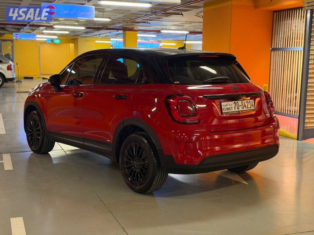 فيات 500X موديل 2023 عداد قليل 55 الف بحالة الوكاله بلاك اديشن2