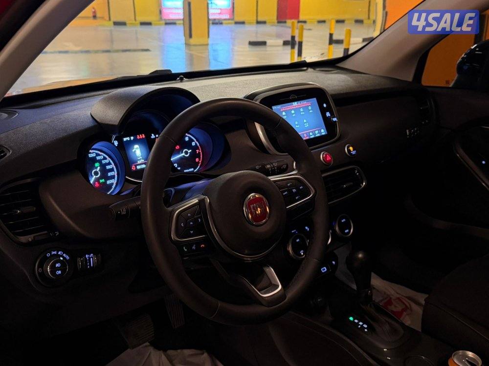 فيات 500X موديل 2023 عداد قليل 55 الف بحالة الوكاله بلاك اديشن4