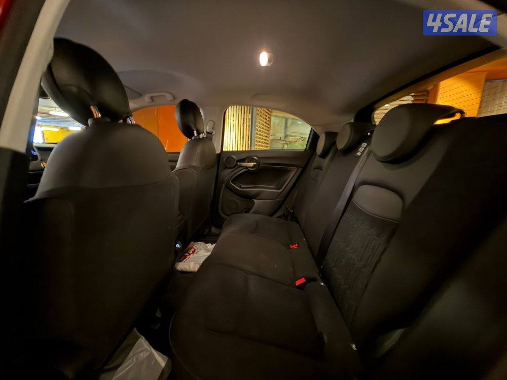 فيات 500X موديل 2023 عداد قليل 55 الف بحالة الوكاله بلاك اديشن6