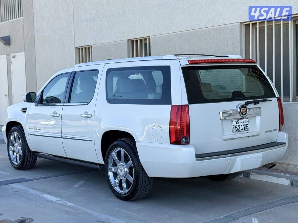 اسكاليد - موديل 2014 - عداد 303 - صبغ الوكاله - اعلى درجه - شرط الفحص3