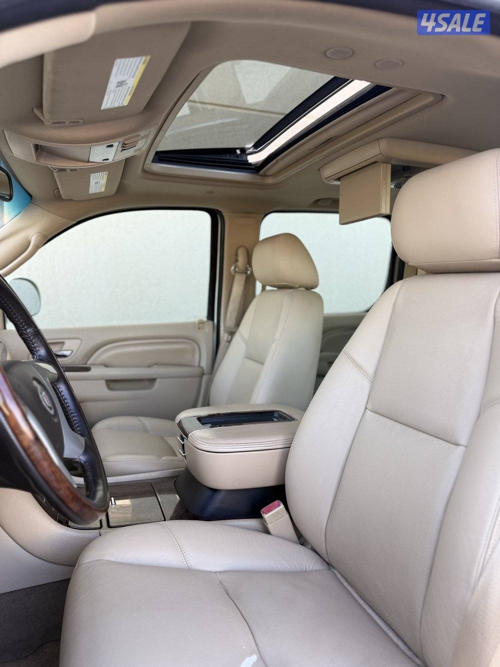 اسكاليد - موديل 2014 - عداد 303 - صبغ الوكاله - اعلى درجه - شرط الفحص4