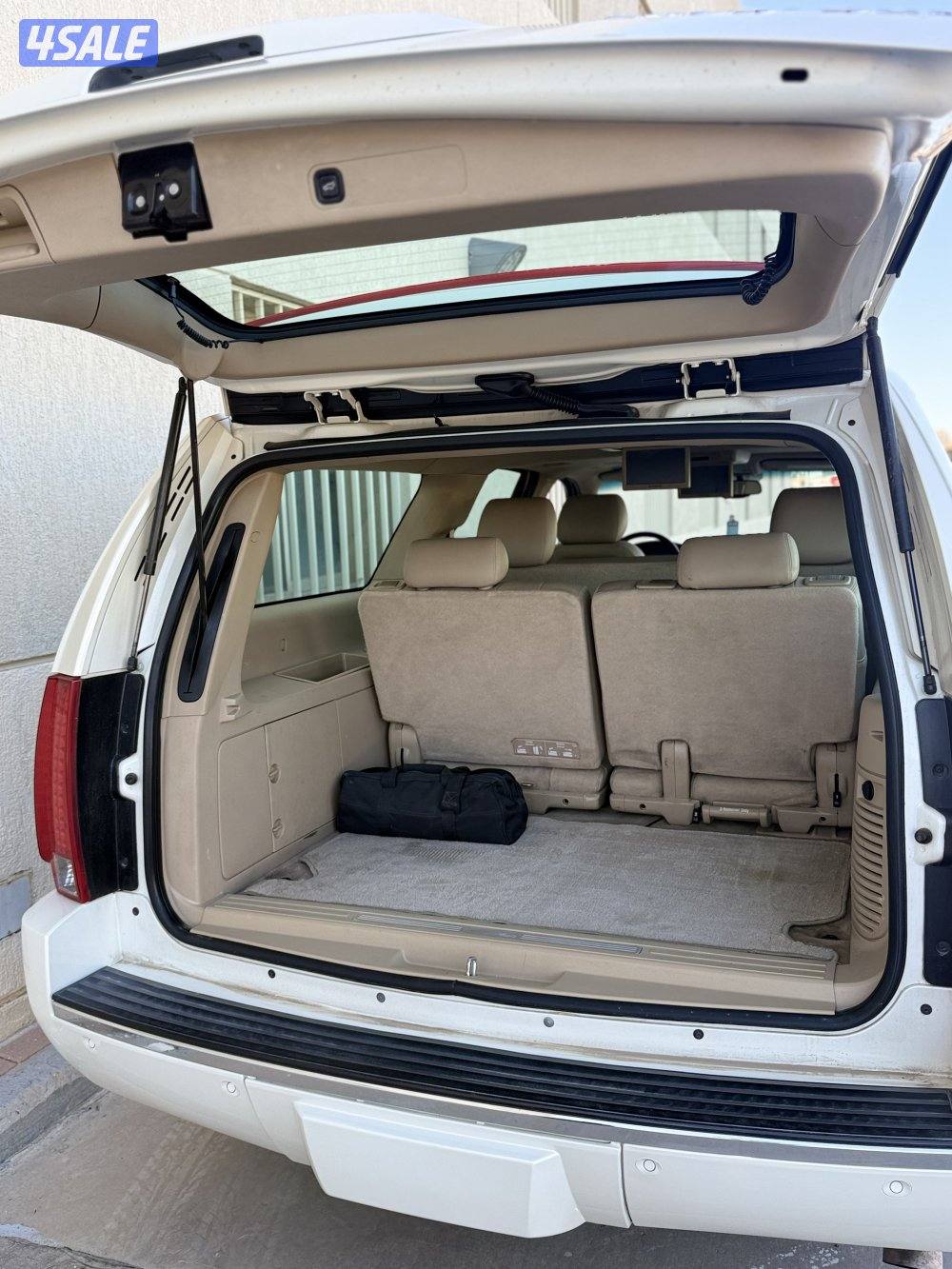 اسكاليد - موديل 2014 - عداد 303 - صبغ الوكاله - اعلى درجه - شرط الفحص8