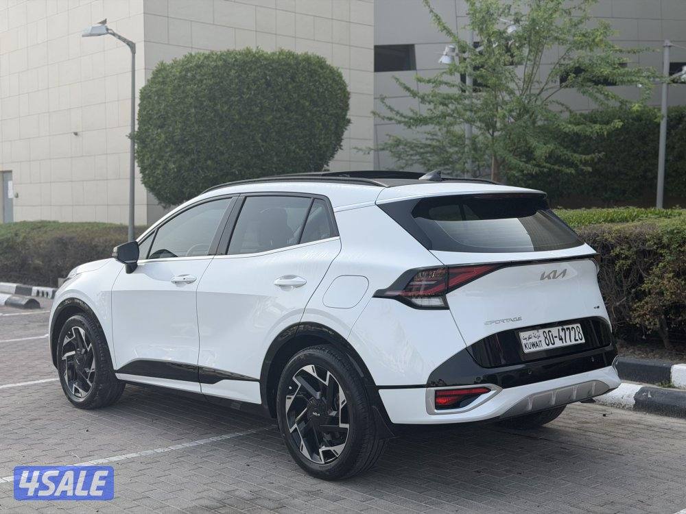 كيا سبورتاج GT LINE موديل 2023 عداد قليل 13 الف كم تحت الكفاله2