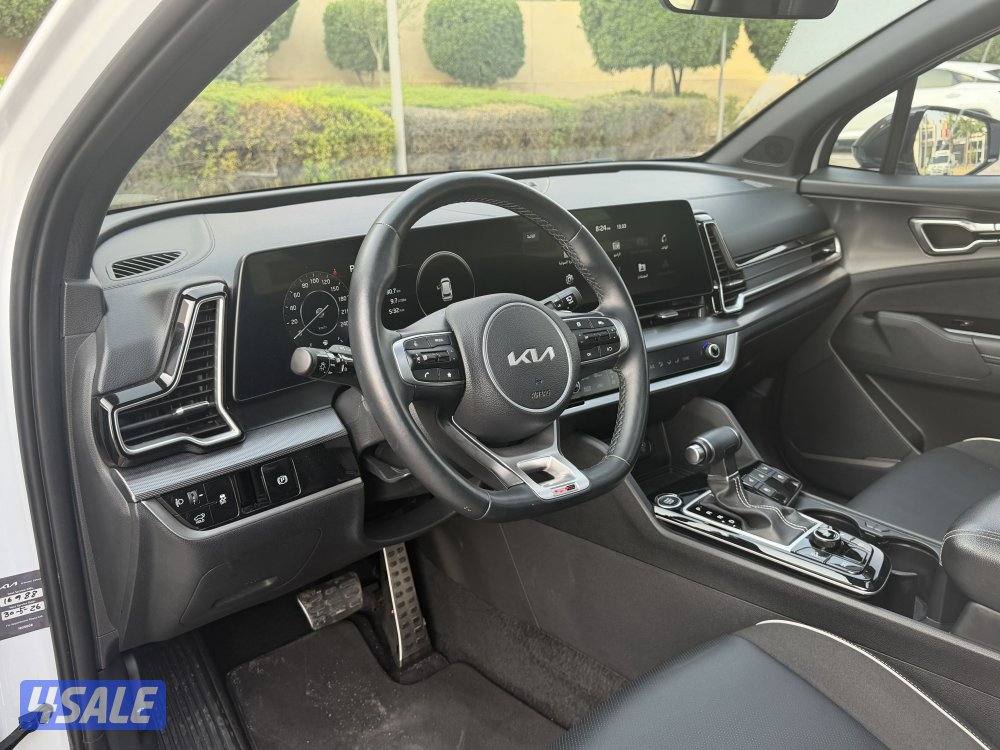 كيا سبورتاج GT LINE موديل 2023 عداد قليل 13 الف كم تحت الكفاله4