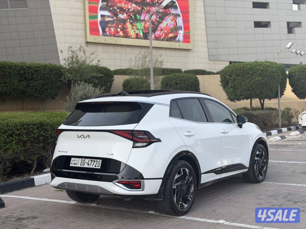 كيا سبورتاج GT LINE موديل 2023 عداد قليل 13 الف كم تحت الكفاله6