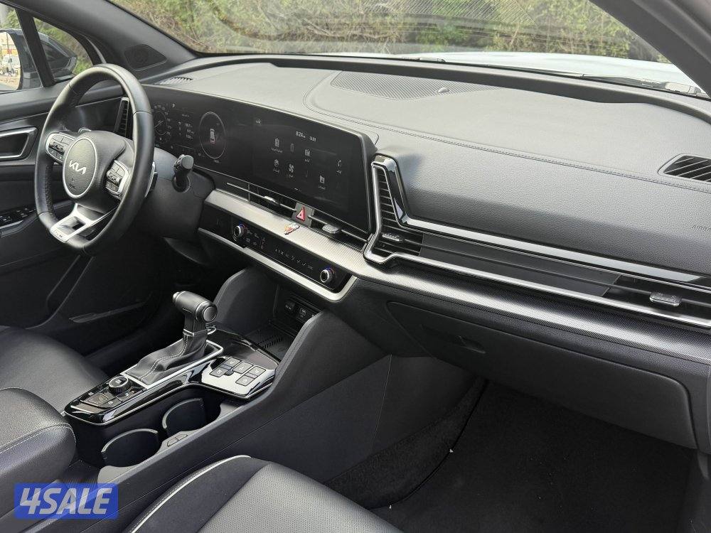 كيا سبورتاج GT LINE موديل 2023 عداد قليل 13 الف كم تحت الكفاله10