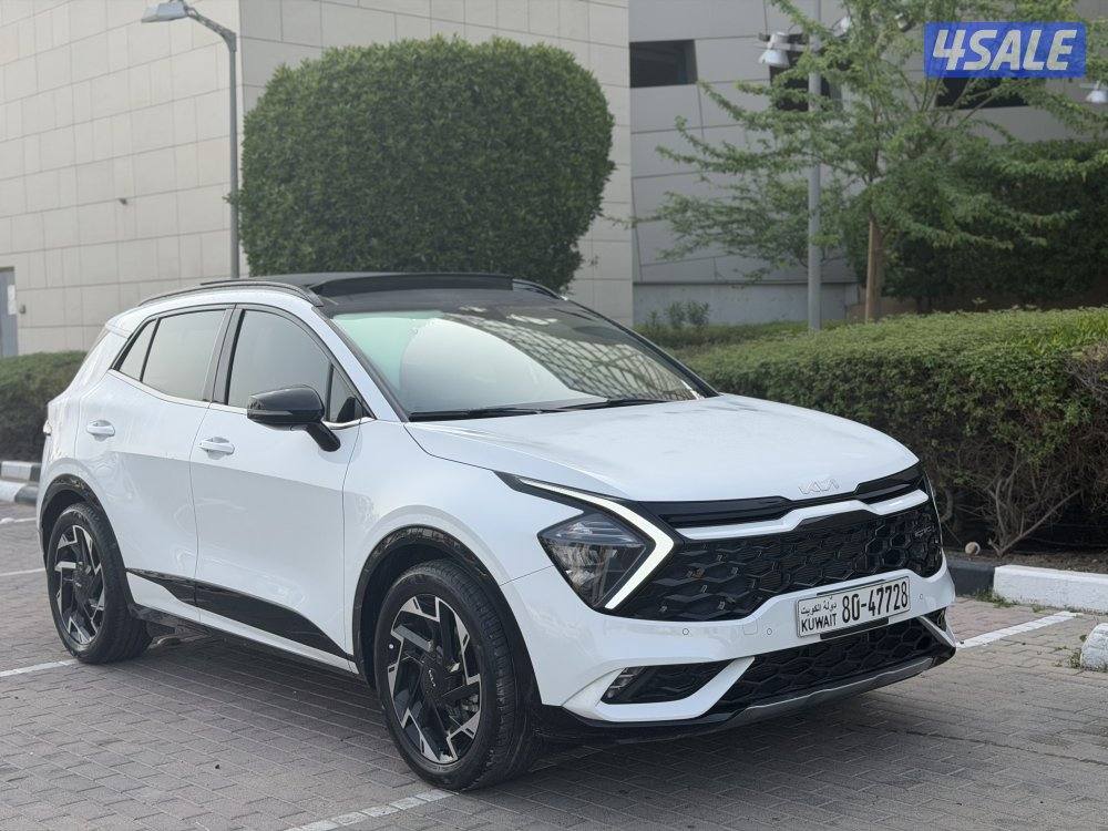 كيا سبورتاج GT LINE موديل 2023 عداد قليل 13 الف كم تحت الكفاله11