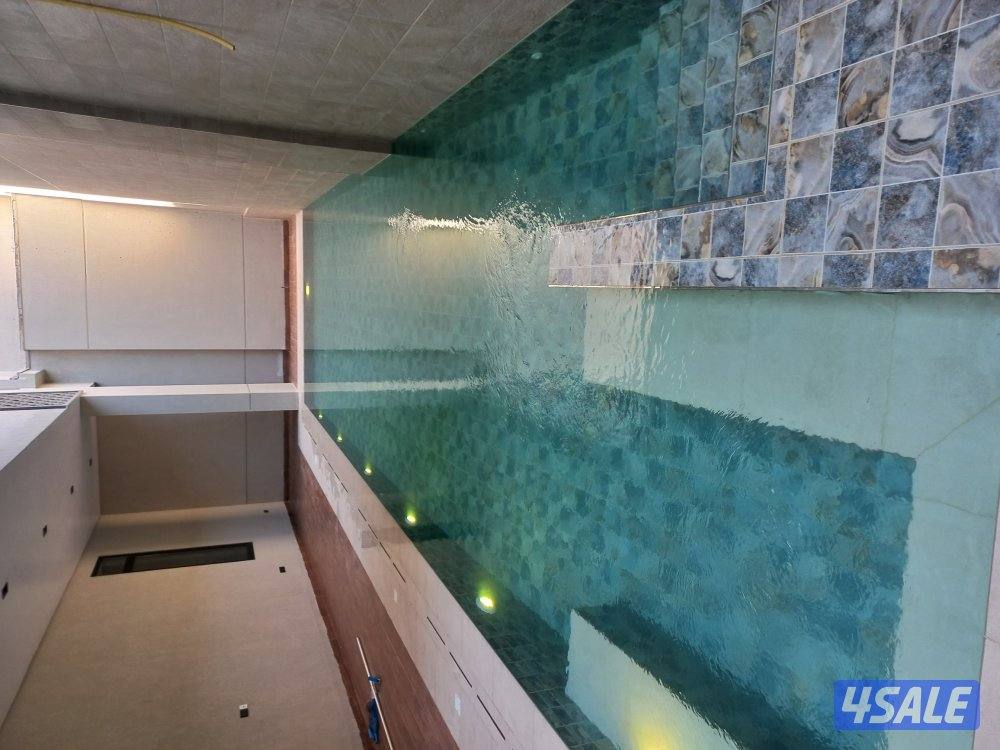 ​تنظيف، صيانة، وتصليح.. عناية فائقة لمسبحك في مكان واحد.3