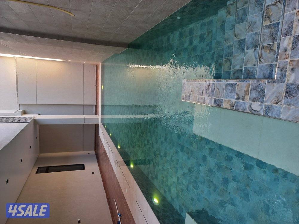 ​تنظيف، صيانة، وتصليح.. عناية فائقة لمسبحك في مكان واحد.4