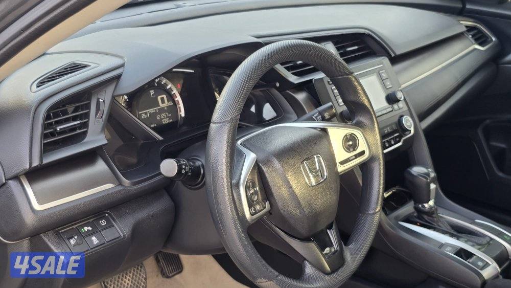 للبيع هوندا سيفيك _ 2020 _ عداد 1212