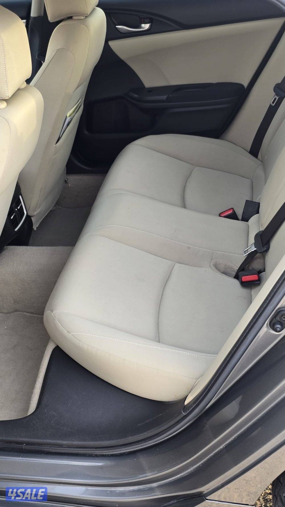 للبيع هوندا سيفيك _ 2020 _ عداد 1215