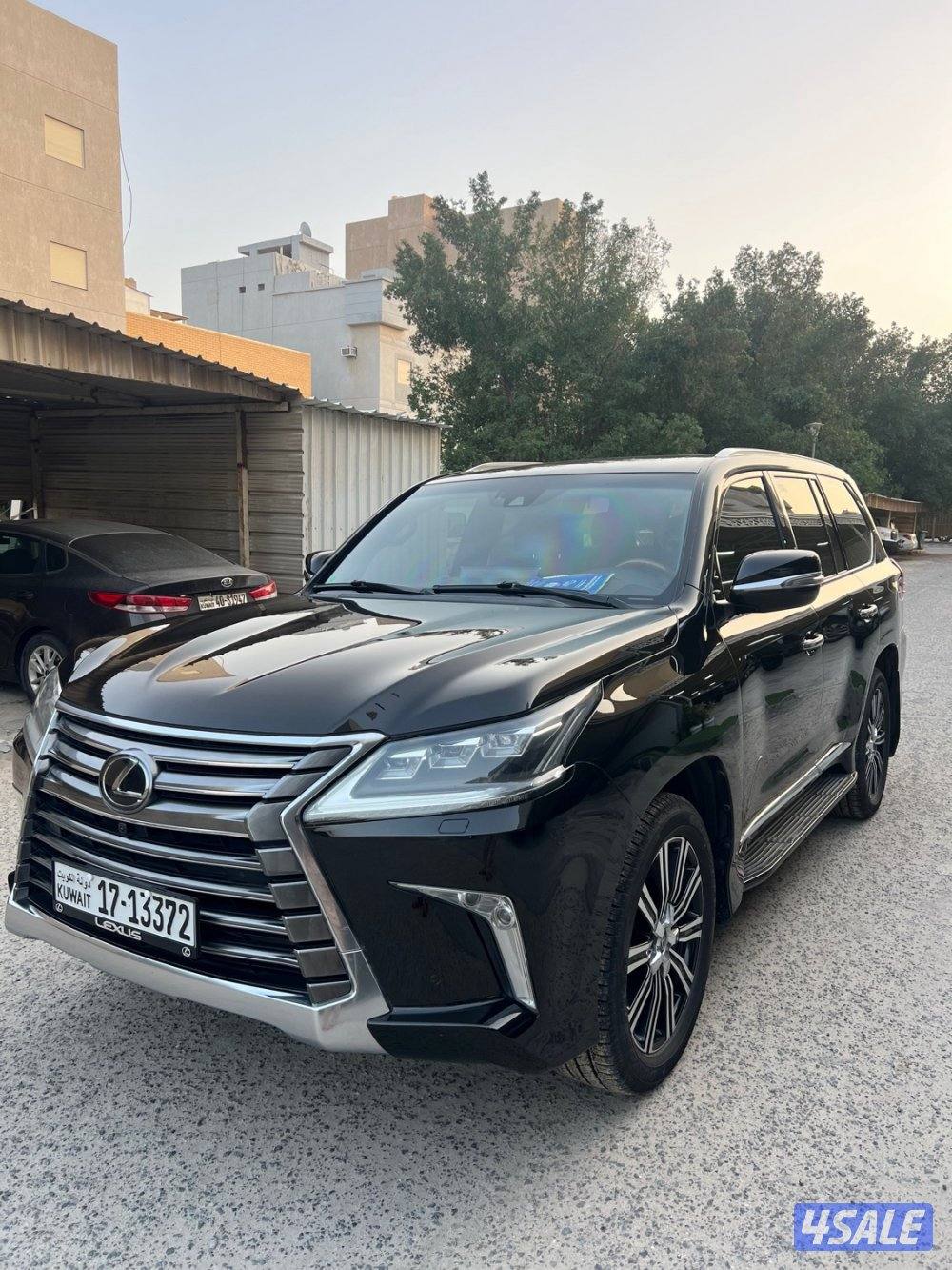 للبيع لكزس موديل 20200