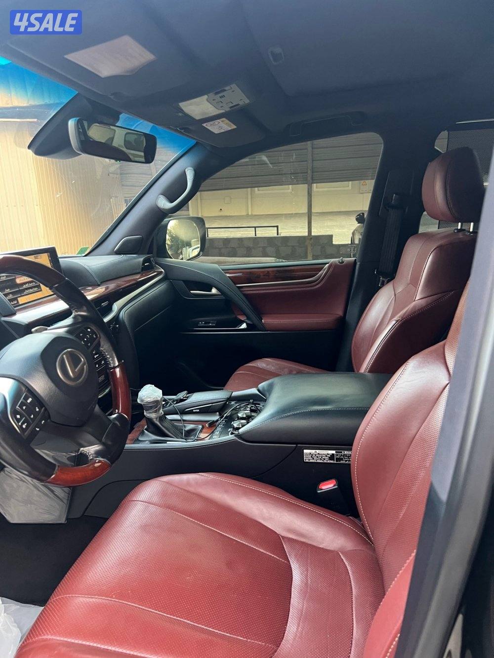 للبيع لكزس موديل 202011