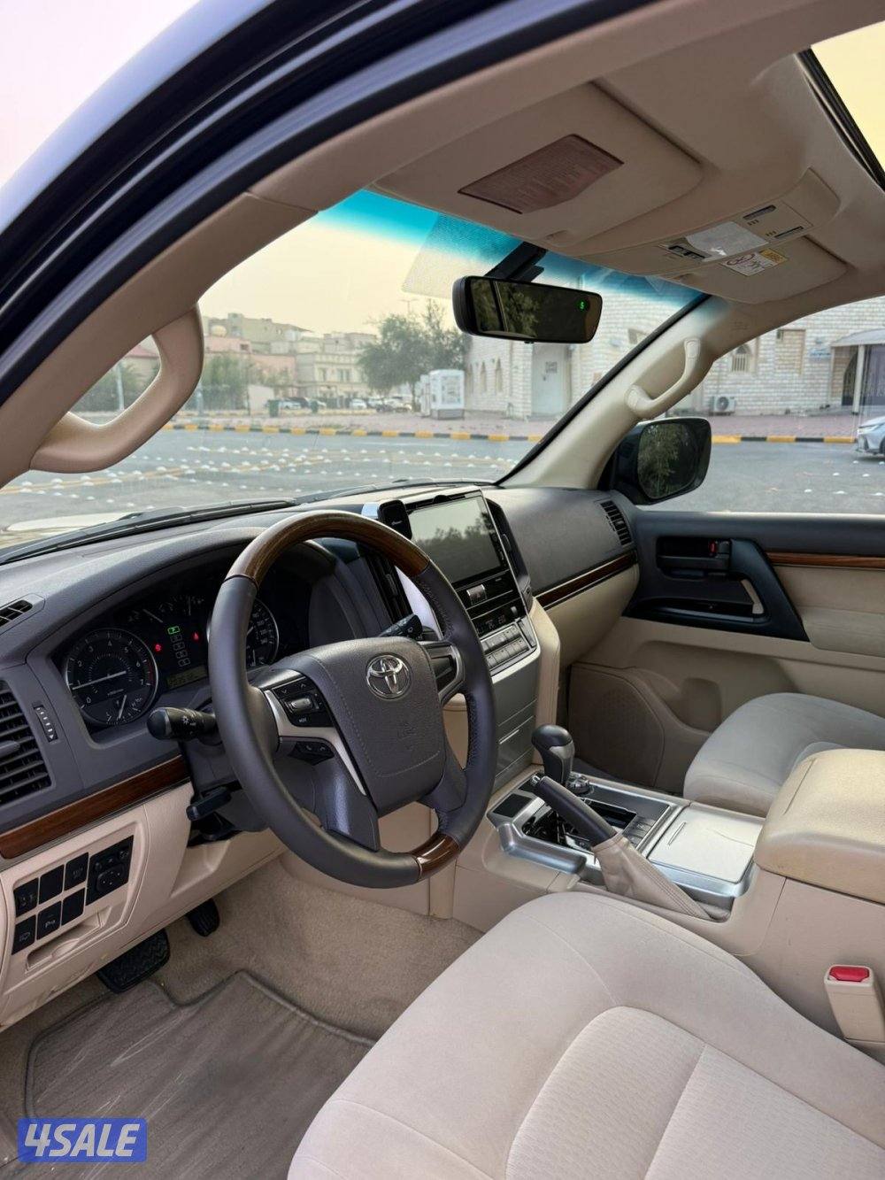 لاندكروزر GXR وارد الساير7