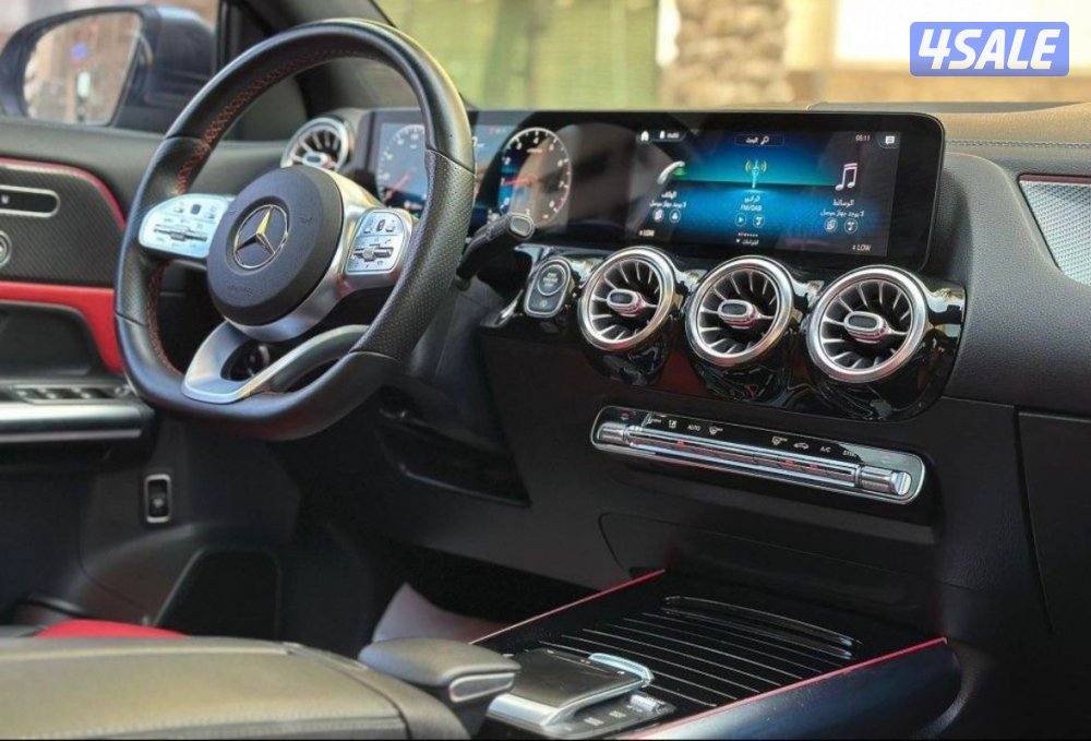 للبيع مرسيدس GLA200-2021 عداد:843