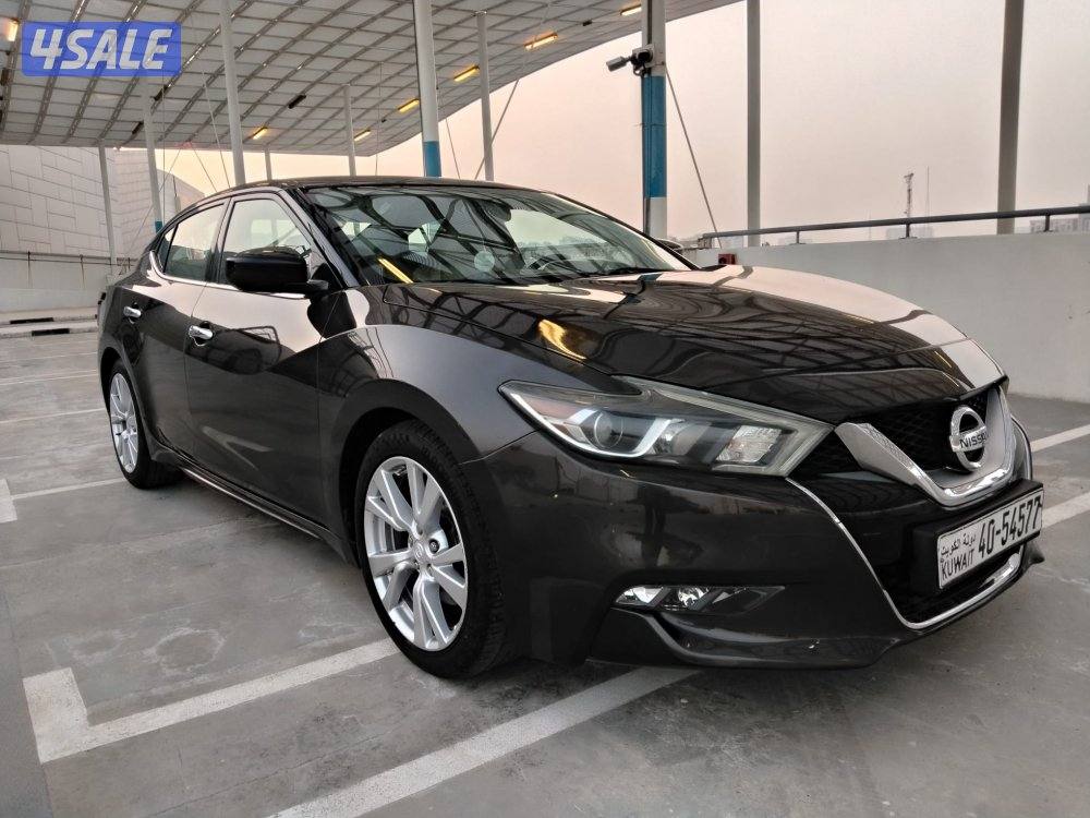 nissan maxima0