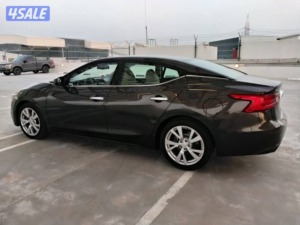 nissan maxima4