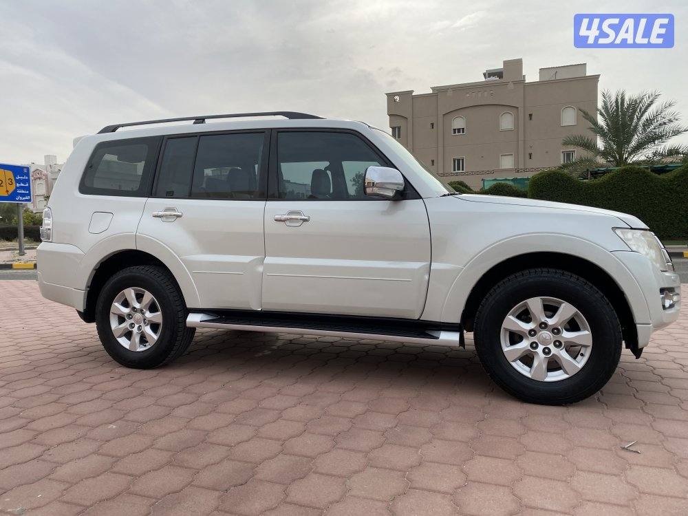 للبيع جيب باجيرو موديل 2017 صبغ الوكالة كأمل الموصفات5
