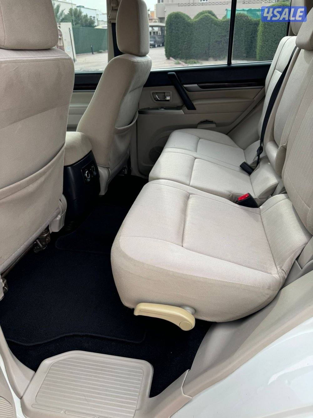 للبيع جيب باجيرو موديل 2017 صبغ الوكالة كأمل الموصفات8