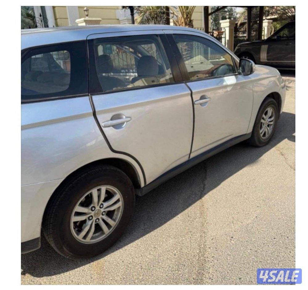 ميتسوبيشي اوتلاندر2