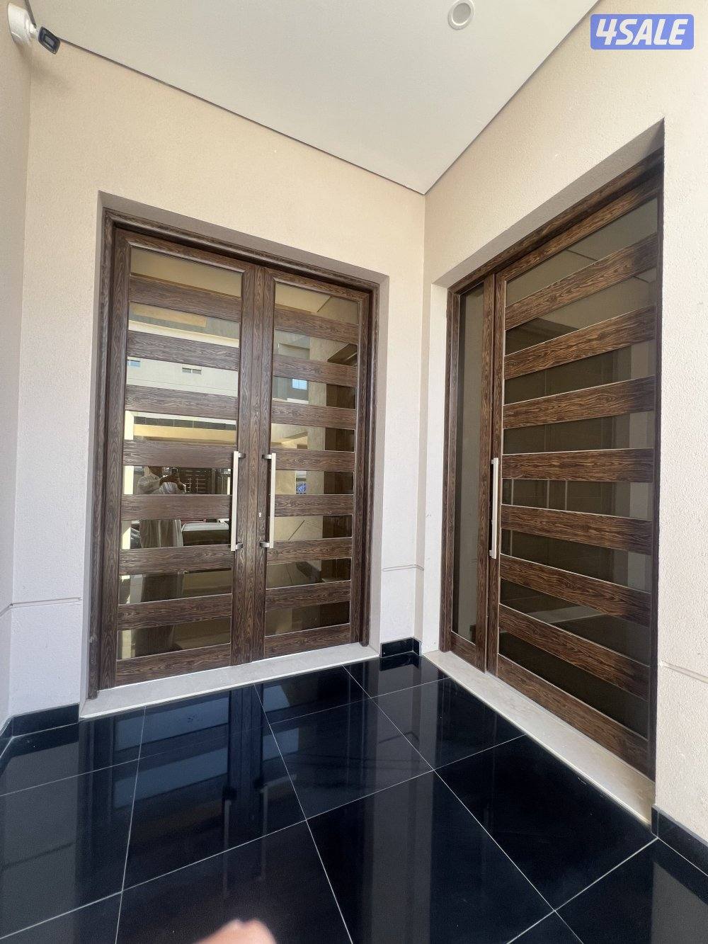 للايجار دور دوبلكس ارضي وأول وسرداب اول ساكن جديد  فيها خمس غرف ماستر7