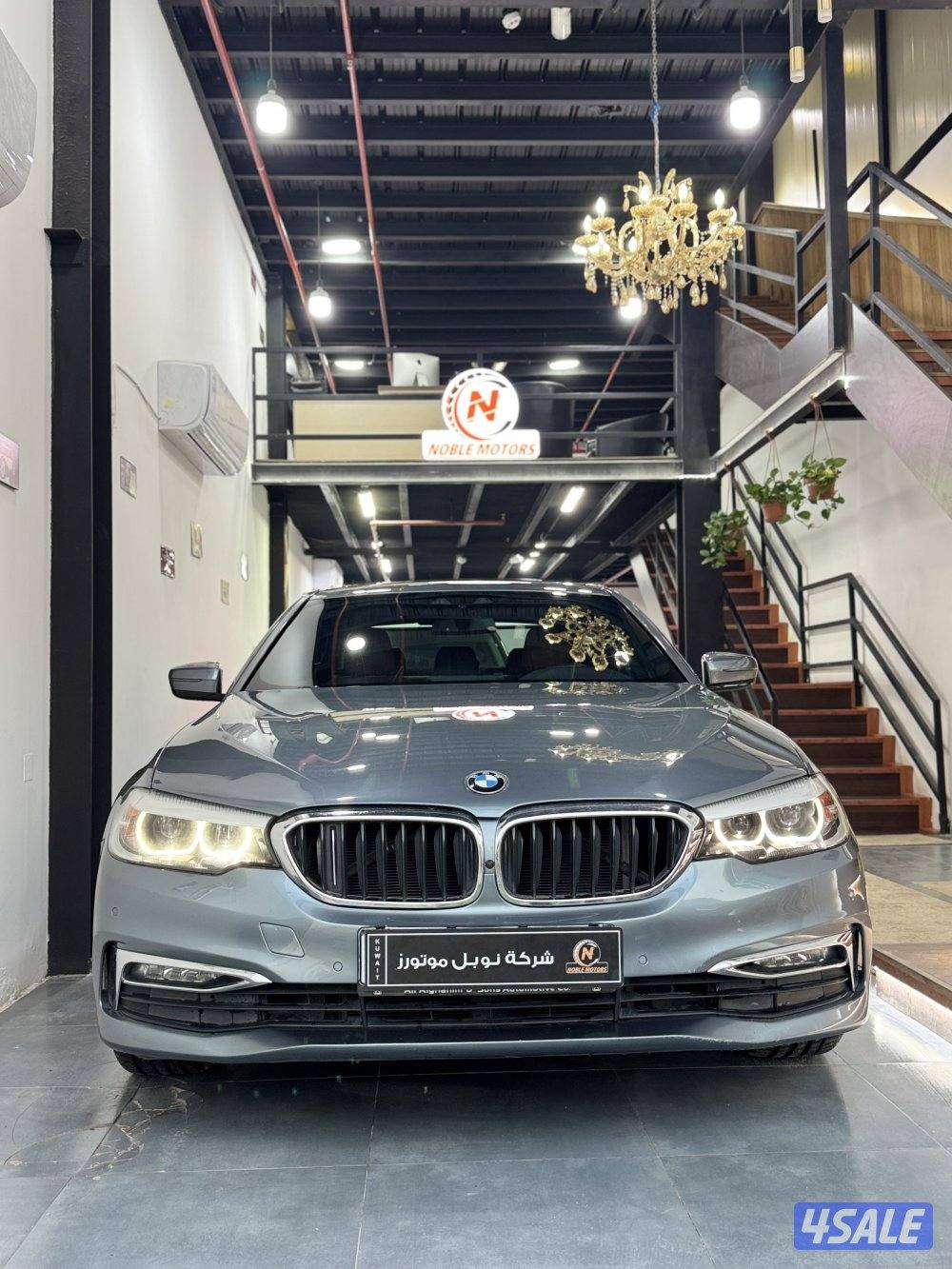 Bmw 530i ( Luxury Line )0