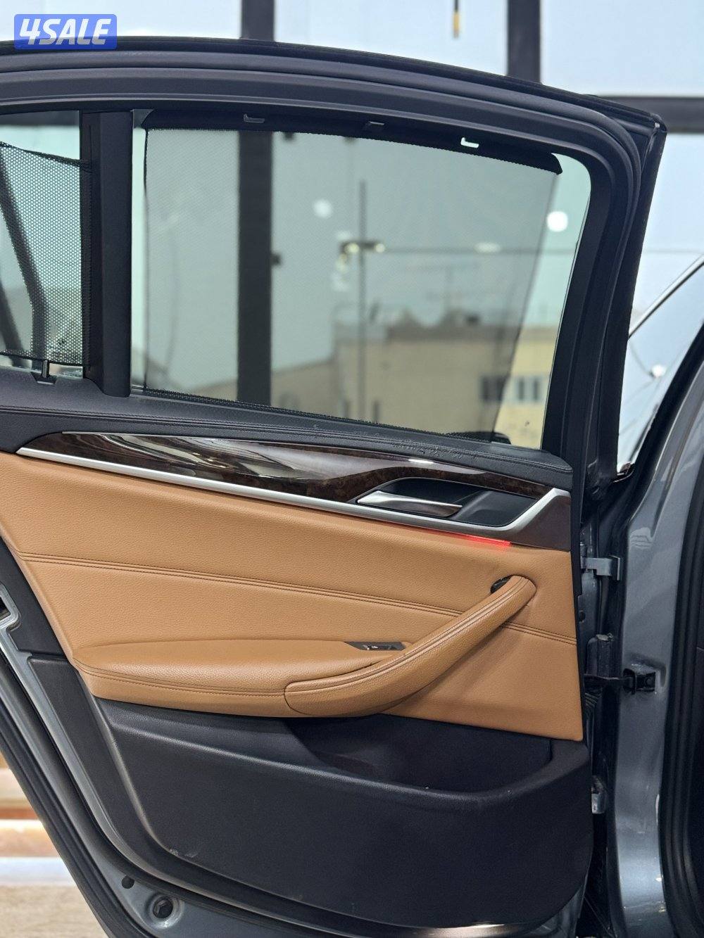 Bmw 530i ( Luxury Line )8